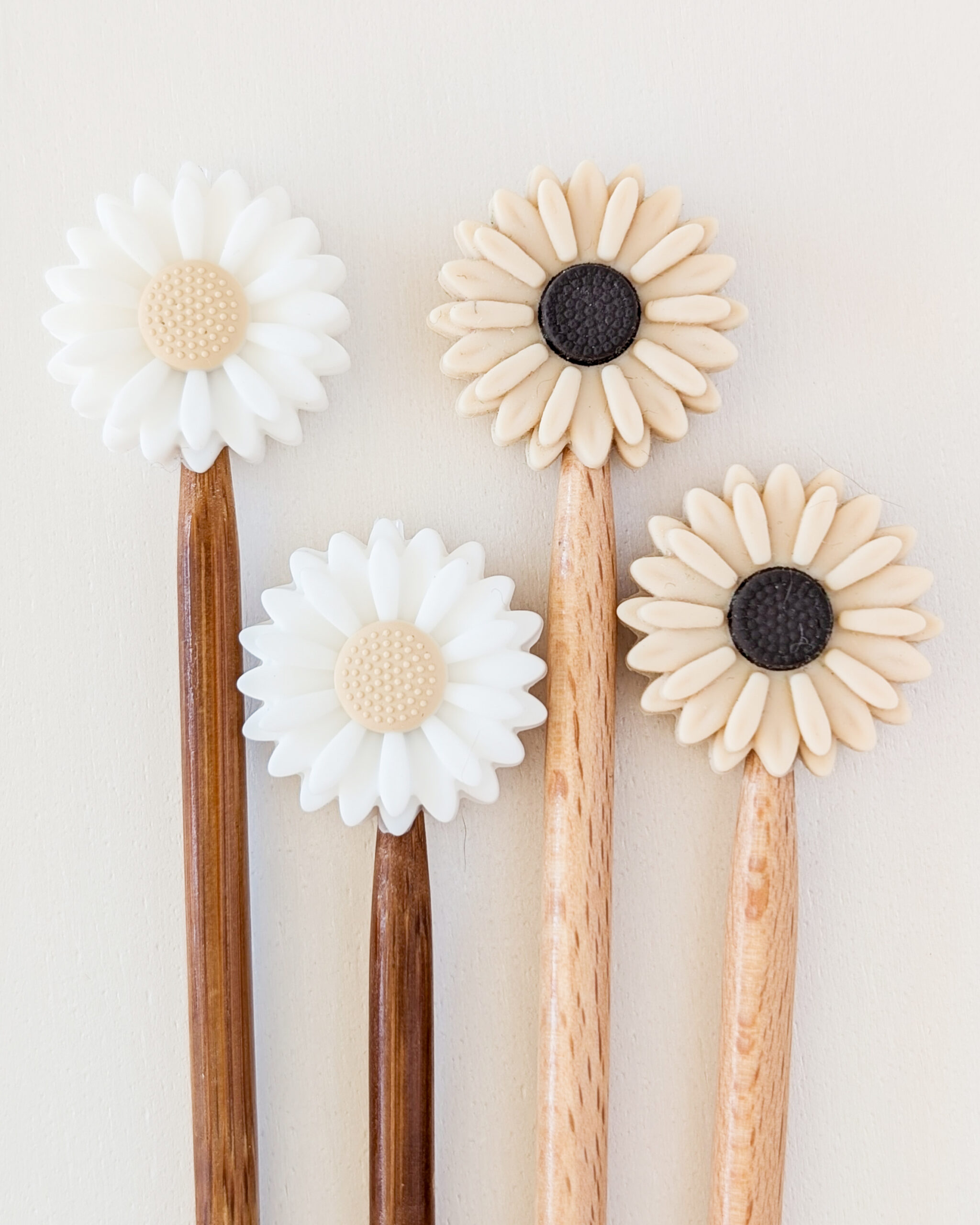 Protèges aiguilles en silicone, Lot Marguerites Blanc & Beige