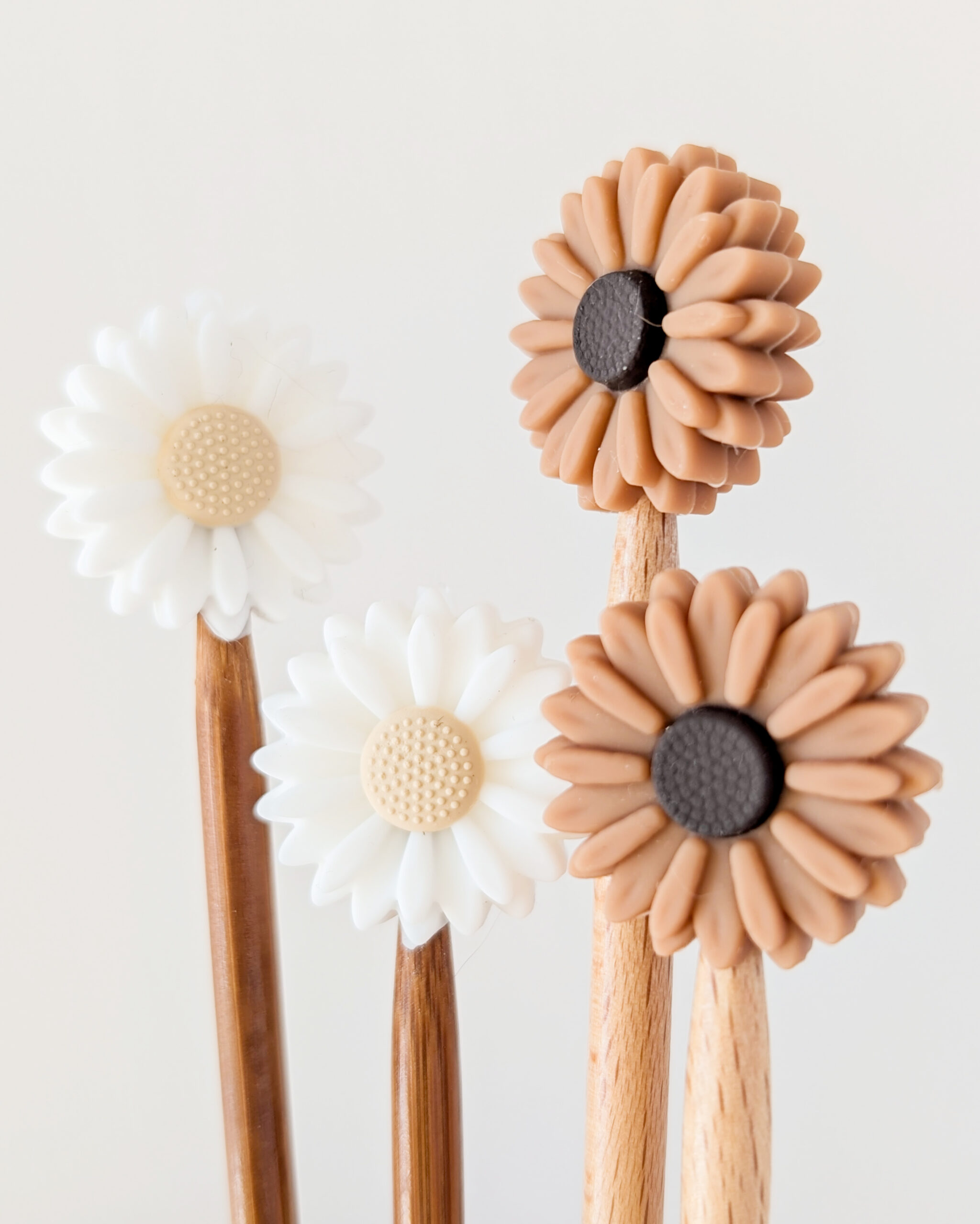 Protèges aiguilles en silicone, Lot Marguerites Blanc & Brun